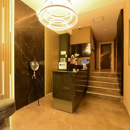 Mery * Κωνσταντινούπολη