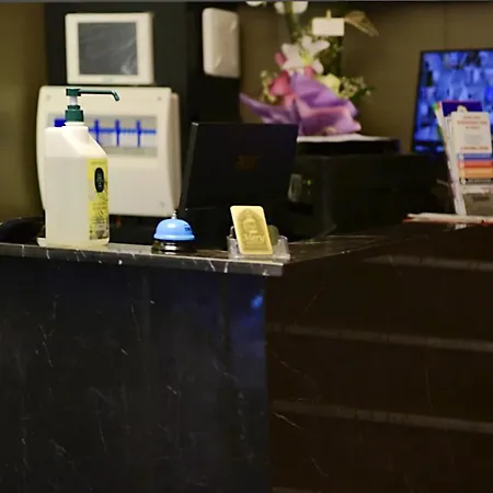 Mery Hotel *